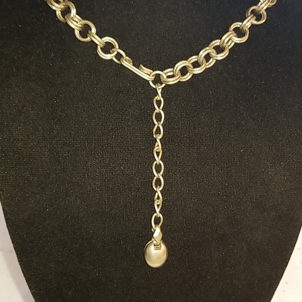 Necklace - Picture 7 of 8